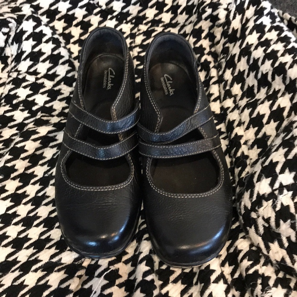 Clarks dress shoes